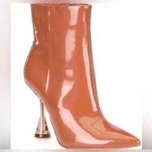 Gianni Bini Fawlie Booties with Clear Structured Heel - NWOT- Size 9